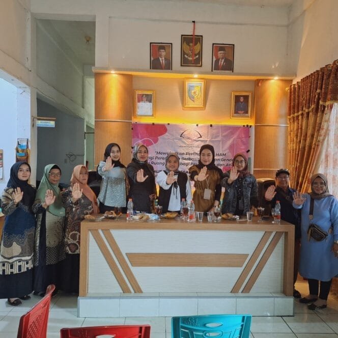
					YPPB dan Sat Narkoba Polres Batu Bara Edukasi Pencegahan Kekerasan Perempuan dan Anak di Desa-Desa