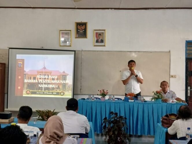 
					Satres Narkoba Polres Batu Bara Gelar Sosialisasi Bahaya Narkoba dan Kekerasan Anak di SMPN 1 Laut Tador