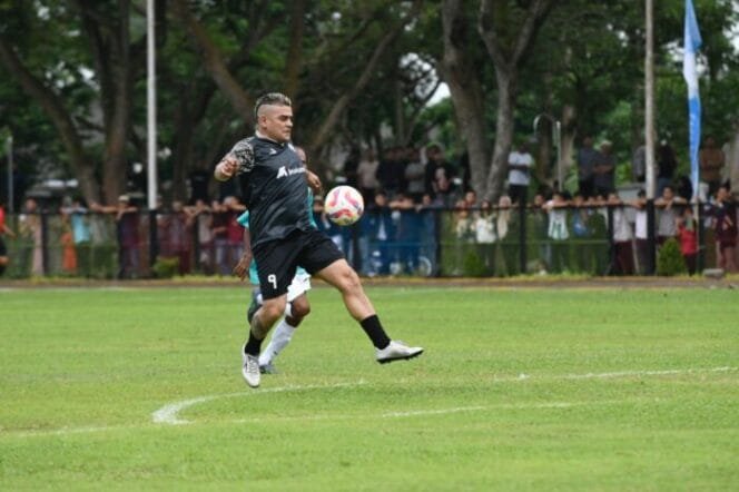 
					Kemenangan INALUM Allstar 3-1: Gonzales Cetak Gol Berkelas dari Tengah Lapangan
