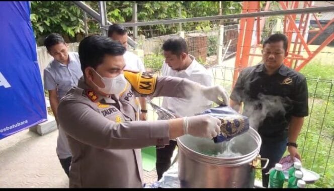 
					Musnahkan Narkotika Senilai Miliaran Rupiah, Kapolres Batubara: Ini Komitmen Kami Berantas Peredaran