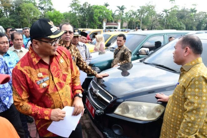 
					Bupati Deli Serdang Larang Pejabat Eselon IV Gunakan Kendaraan Dinas. Ini Alasannya