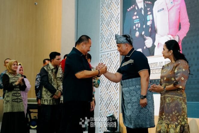 
					Pisah Sambut Kapolres Batu Bara: AKBP Taufiq Hidayat Thayeb Digantikan AKBP Doly Nelson