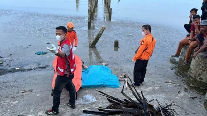 
					Mayat Tanpa Identitas Ditemukan di Sungai Tanjung, Polres Batu Bara Lakukan Penyelidikan