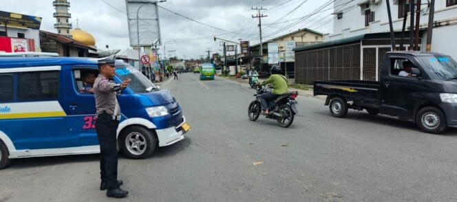 
					Sat Lantas Polres Batu Bara Gencar Tertibkan Lalu Lintas di 10 Titik Rawan Pelanggaran