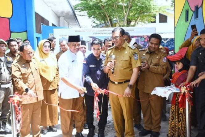 
					Bupati Deli Serdang Resmikan Fasilitas MCK di SDN 104230 Tj. Sari Batang Kuis