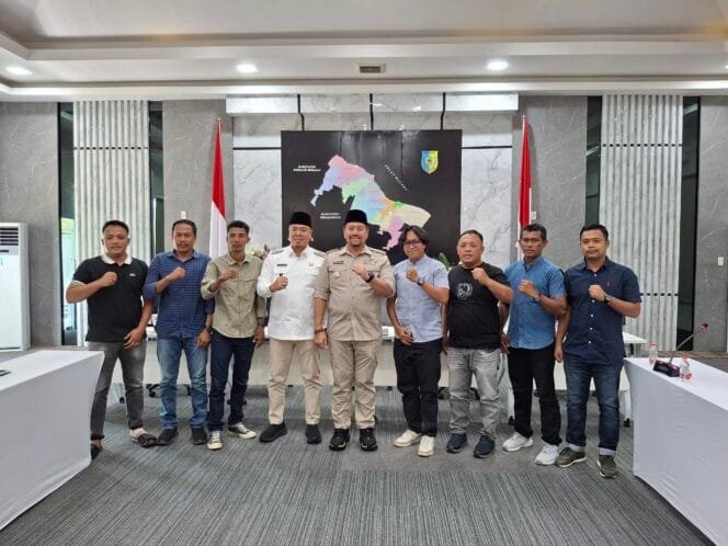 
					Bupati Baharuddin Siagian Sambut Bahagia Jurnalis Batubara FC Usai Tembus Semifinal Piala Jurnalis Gubsu