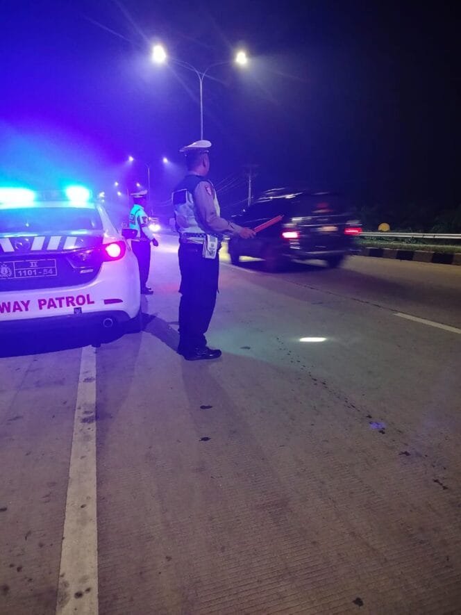 
					Polres Batu Bara Gencarkan Patroli Blue Light di Titik Rawan Laka dan Kemacetan