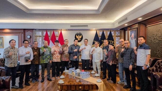 
					Panitia Kongres Temui Menkum dan Kapuspen TNI : Pemerintah Dukung Kongres Persatuan PWI