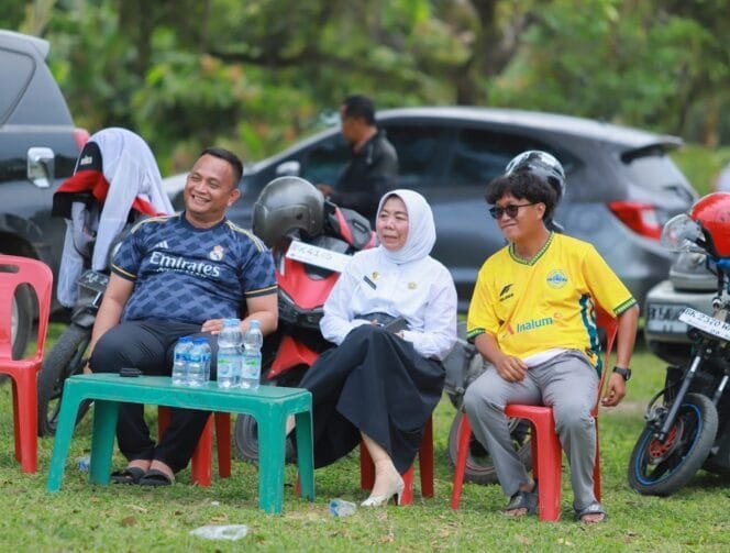 
					Kapolres Dan Sekda Saksikan Duel Sengit Polres Batubara FC vs Sekdakab FC di Bahagia CUP I 2025