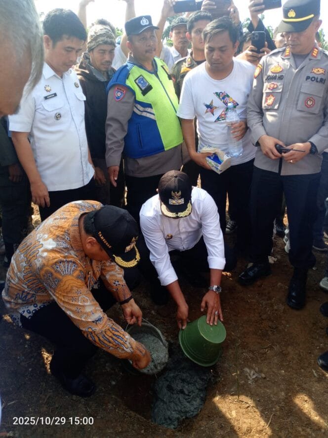
					Peletakan Batu Pertama Kantor Camat Tanjung Morawa Berjalan Sukses.