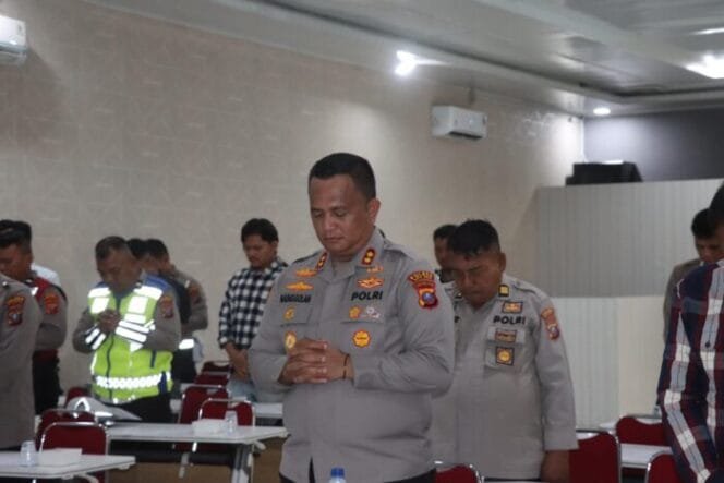 
					Polres Batu Bara Gelar Binrohtal untuk Tingkatkan Keimanan dan Mental Personel