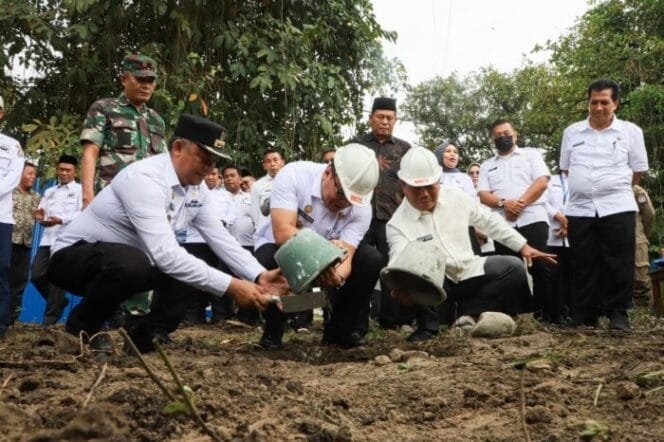 
					Genjot Pembangunan Infrastruktur Demi Tingkatkan Pelayanan Publik