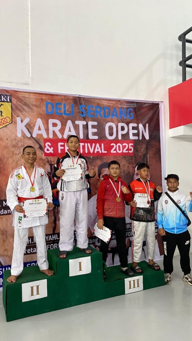 
					PORKAB Deli Serdang 2025: Atlet Karate Muda MTsN 2 Raih Emas, Jadi Kebanggaan Orang Tua