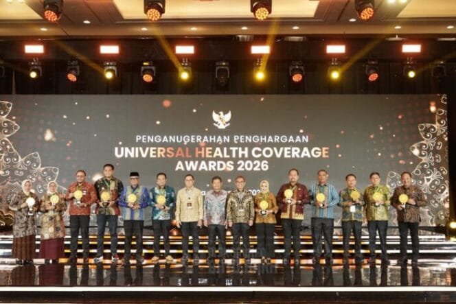 
					Akses Kesehatan Dipacu, Batu Bara Diguyur Penghargaan UHC