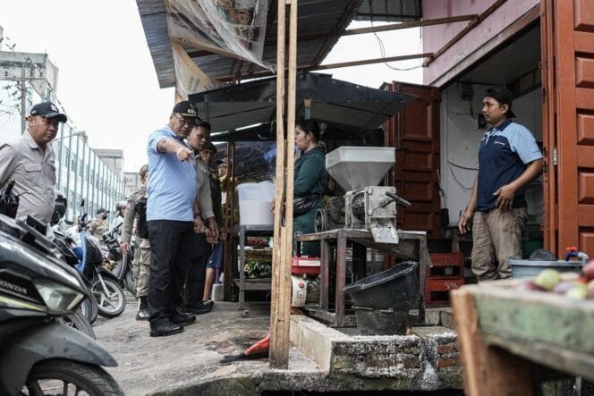 
					Ditegaskan Jangan Berjualan di Atas Drainase! Tetap Nekat, Akan Ditertibkan