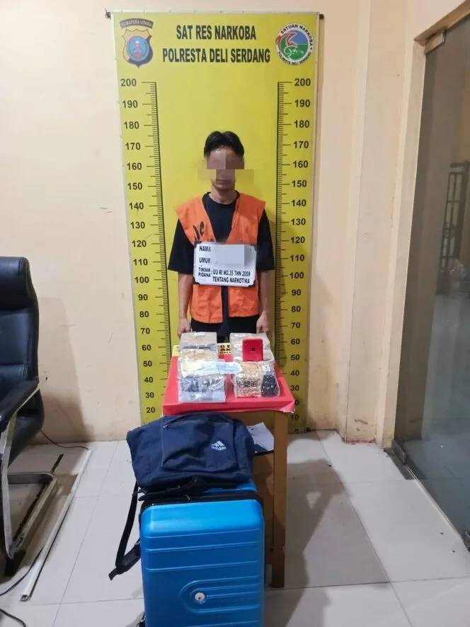
					6,3 Kg Sabu “Numpang Lewat” Lubuk Pakam, Kurir Antarprovinsi Disetop Satnarkoba Deli Serdang
