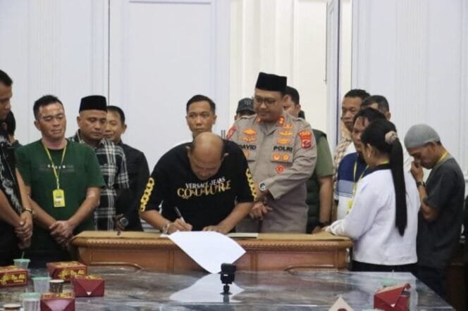 
					Kasus Penganiayaan Berujung Damai, Anggota Komisi III DPR RI Apresiasi Kapolres Langkat