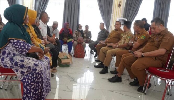 
					Temui Warga Besitang Terdampak Banjir, Asisten II Pemkab Langkat : Kita Akan Memberikan Solusi Terbaik