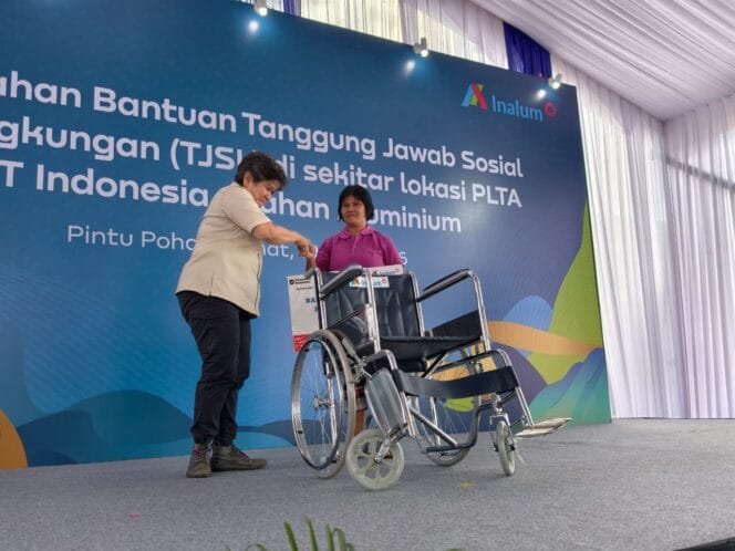 
					INALUM Tebar Bantuan di Paritohan, CSR Tak Mau Sekadar Seremonial