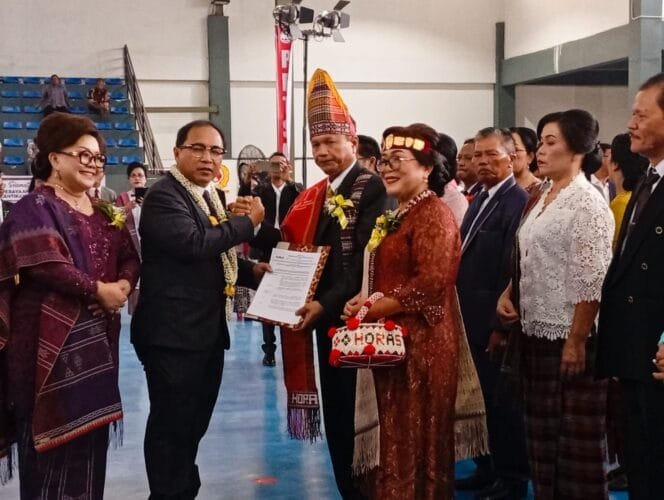 
					Di Hadapan Ketua Umum, Risbon Resmi Dilantik Kembali, PPTSB Siantar Perkuat Kekompakan