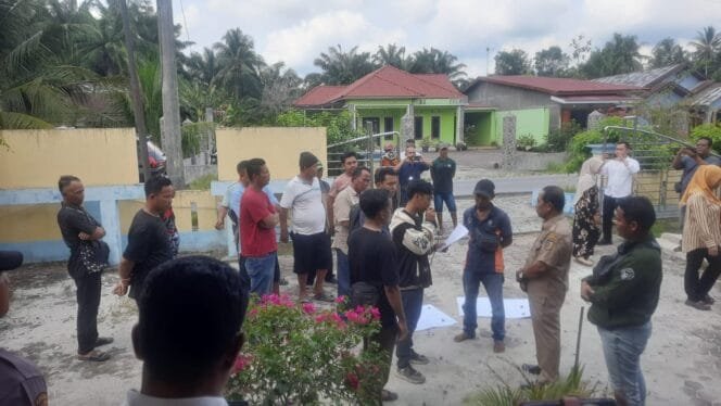 
					Unjuk Rasa Gembara dan Warga Lubuk Cuik Soroti Pengelolaan BUMDes dan Aset Desa