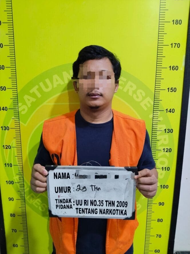 
					Sat Narkoba Polresta Deli Serdang dan Polsek Namo Rambe Ringkus Pria Diduga Bawa Sabu
