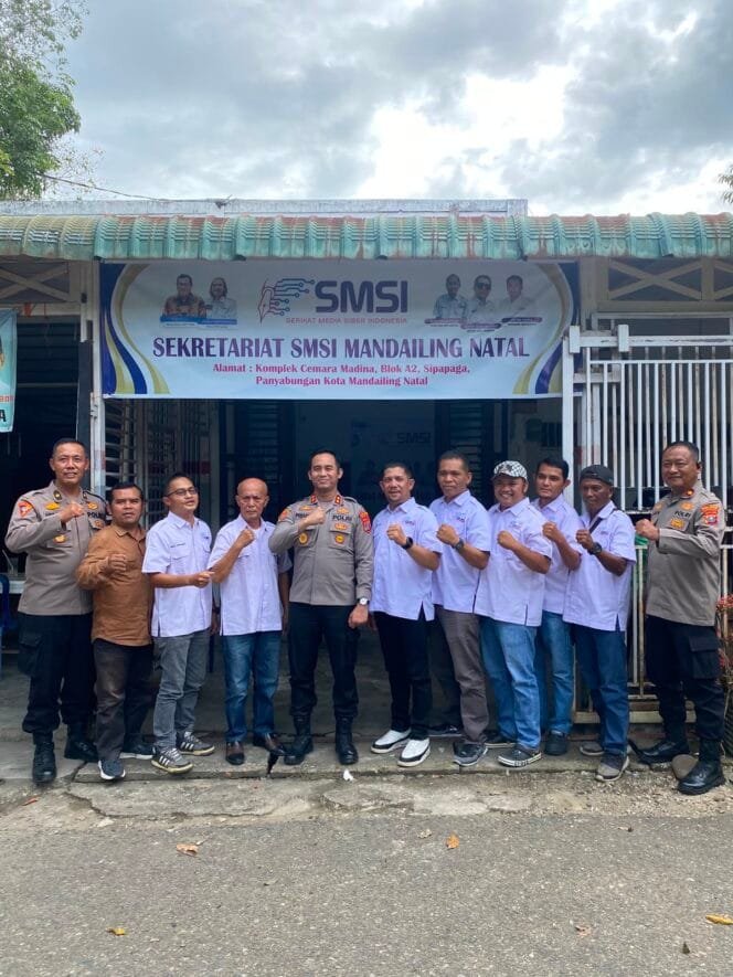 
					Pererat Sinergi, Kapolres Madina Kunjungi Kantor SMSI Madina