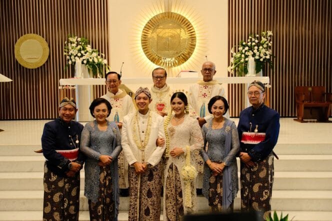 
					Uskup Agung Jakarta Pimpin Sakramen Perkawinan Carolus Raditya dan Klara Fidelia