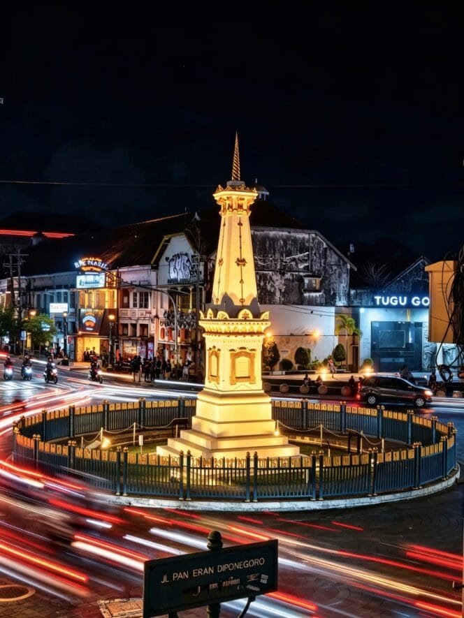 
					Tugu yang Selamat dari Gempa: Jejak Golong Gilig di Jantung Yogyakarta
