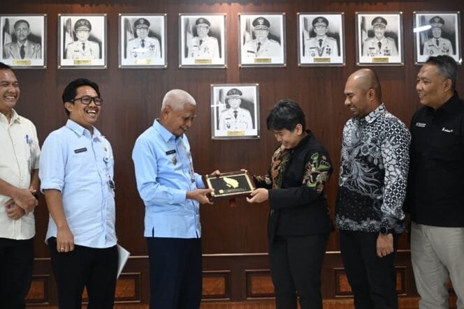 
					INALUM dan Pemprov Sumut Perkuat Sinergi Pendidikan dan Pelestarian Lingkungan di Danau Toba